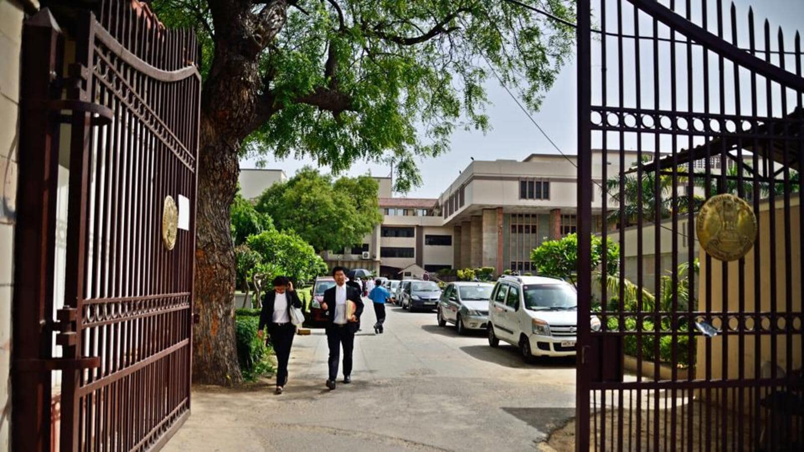 Delhi High Court Issues Notice On Judges Plea For Government