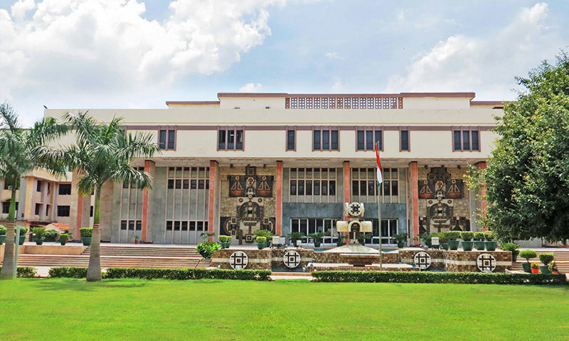 Delhi HC Issues Notice to BCI, Govt on Plea Against Entry of Foreign Law Firms