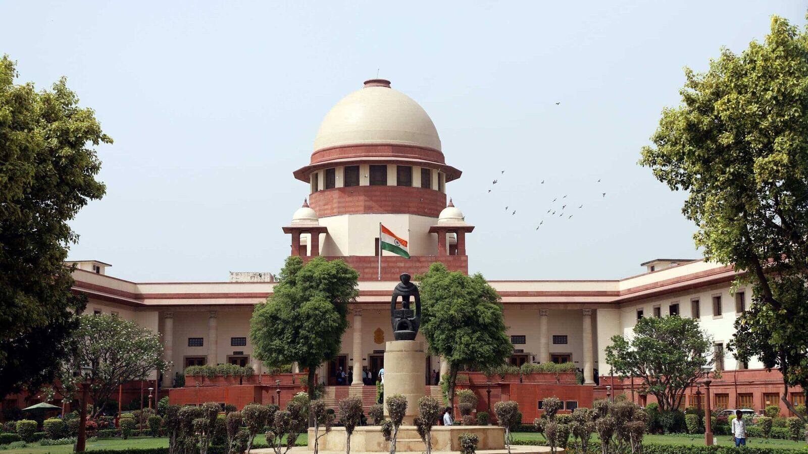 Supreme Court Postpones Hearing on Gautam Navlakha's Security Expenses