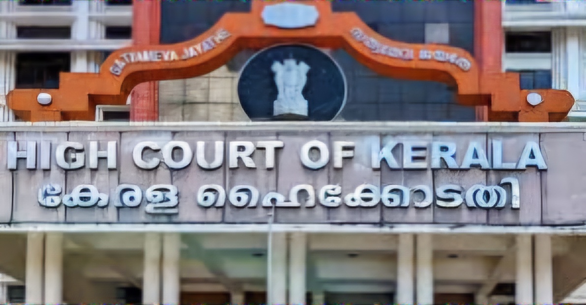 Kerala High Court Criticizes State Government for Non-Compliance in Removing Illegal Hoardings