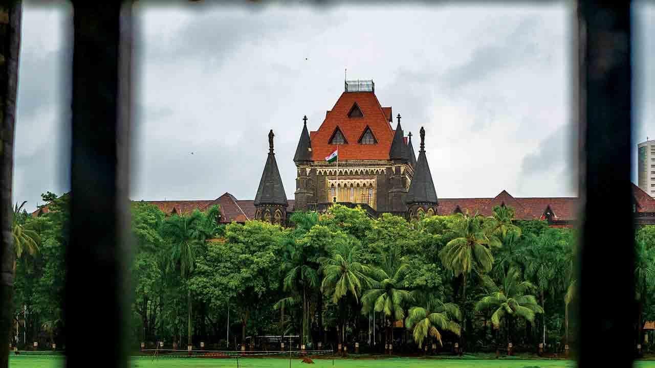 Bombay High Court: No Legal Permit for Political or Commercial Hoardings on Public Spaces