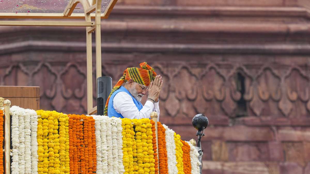 PM Modi Hails Article 370 Abrogation as Constitutional Integration, Highlights CAA as Humane Law