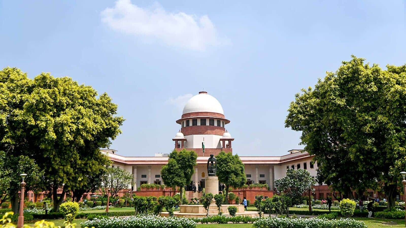  Supreme Court Calls for Standard Operating Procedure to Streamline Filing of Paper Books