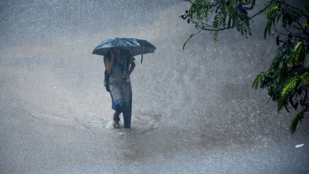 Rain, Scooter Puncture leaves a woman behind schedule for exams: Allahabad High Court comes to aid.